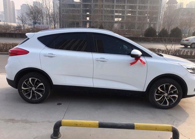 只是因为在“车”群中多看了你一眼！@吉利汽车