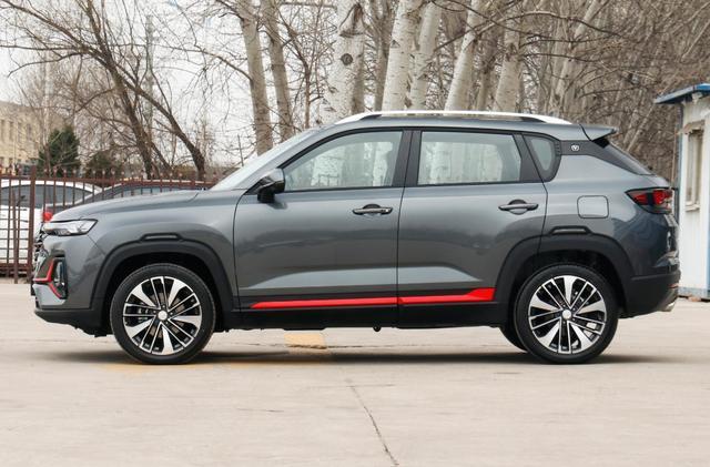 新手想买安全的SUV，全新CS35PLUS和吉利缤越怎么选