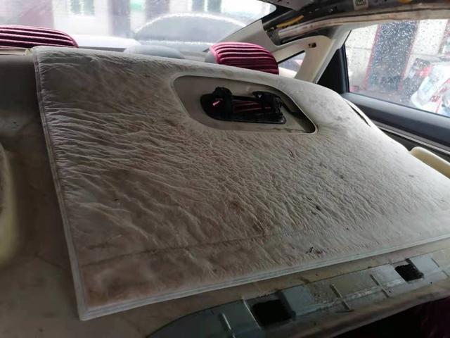 车主贪图便宜买了泡水车，开了1万公里，胖哥也不知道到底谁赚了