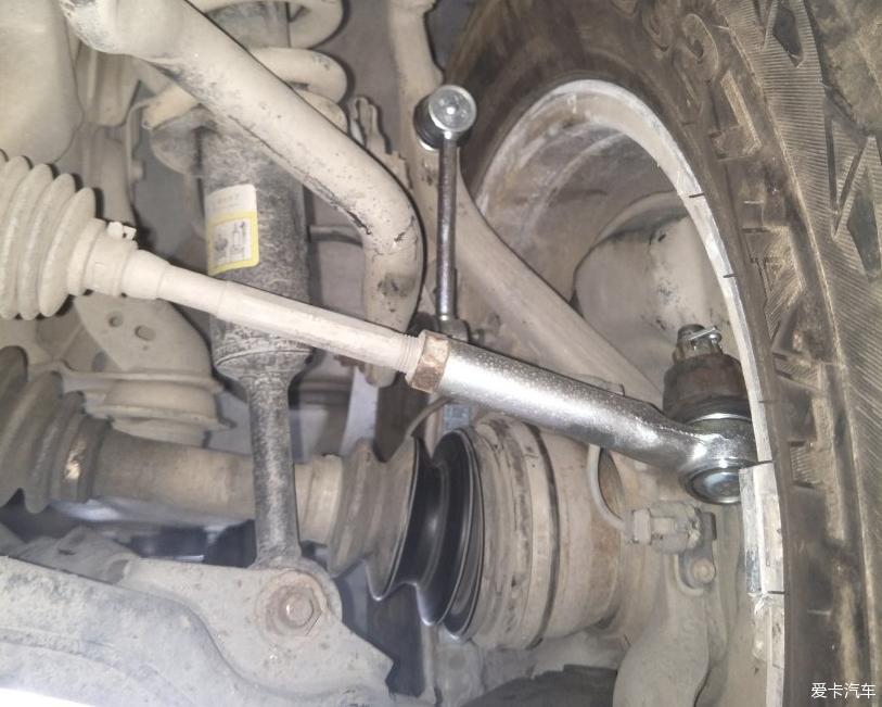 普拉多提车作业到手一年整备完毕06年的霸道