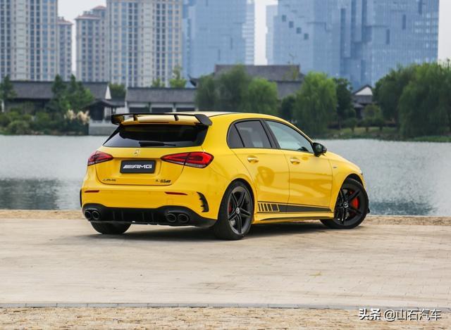 2.0T压榨出421马力，能做到的只有奔驰AMG A45 S