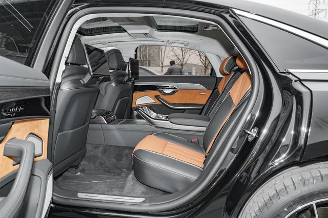 21款奥迪A8L 60 TFSI｜接近200万的售价值不值？