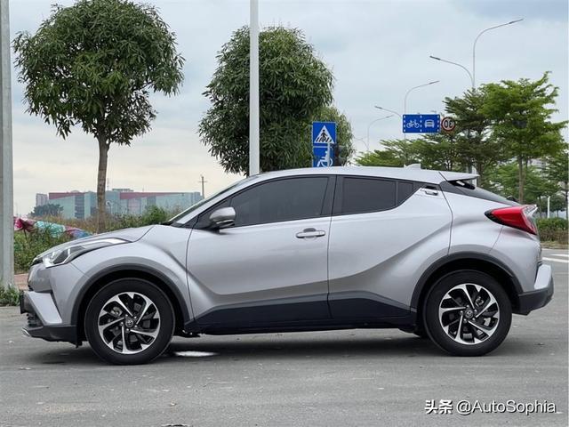 小型SUV车型中，奕泽IZOA表现抢眼