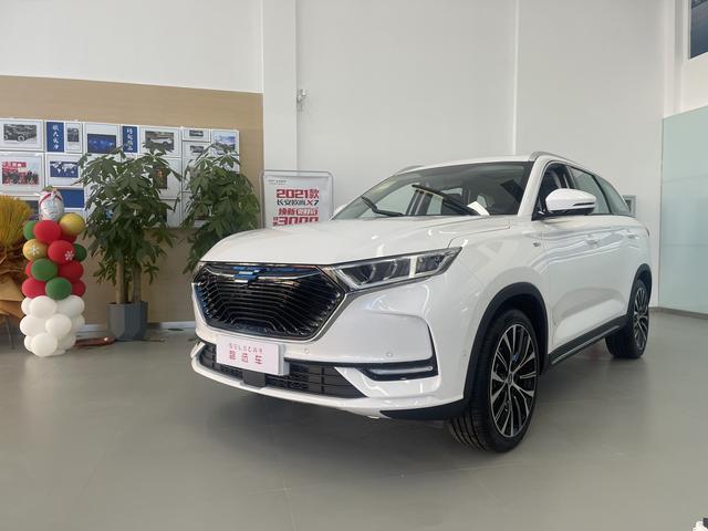 尺寸比哈弗H6大，价格却更优惠，新款长安欧尚X7到店实拍