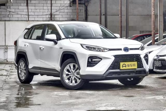 RAV4荣放VS威兰达，都是丰田SUV，谁更值得入手？