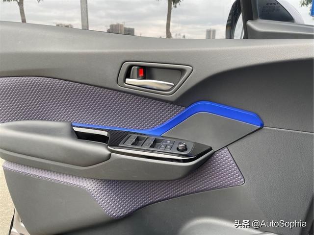 小型SUV车型中，奕泽IZOA表现抢眼