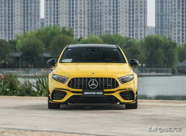 2.0T压榨出421马力，能做到的只有奔驰AMG A45 S