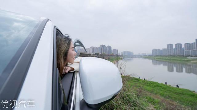 深度体验沃尔沃XC40：价格，智能四驱，安全系统是亮点