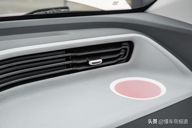新车｜小姐姐座驾！宏光MINIEV马卡龙上市售3.76万元起