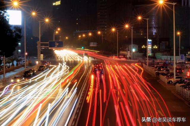 买车前和买车后的差距有多大？过来人道出真实感受：方便又无奈