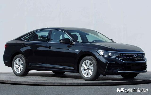新车｜新款帕萨特7月上市，两种前脸风格，尺寸更大，换新尾灯