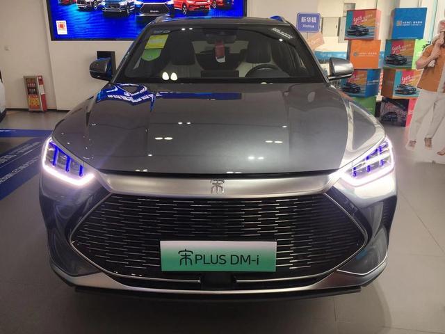 把合资拉下马？探店宋PLUS DM-i，三步告诉你这车值不值