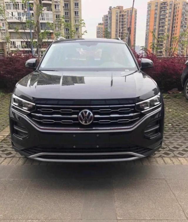 20万预算选择了大众探岳，驾驶质感非常不错，车主分享了用车感受