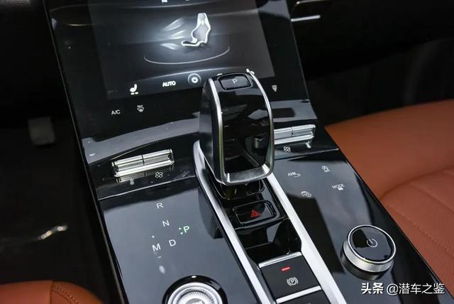 朋友劝买瑞虎8P，试驾长安CS75 PLUS，终于明白奇瑞和长安的差距