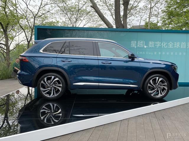 沃尔沃发动机加持 全新中型SUV吉利星越L正式亮相