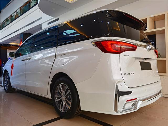 预算30多万的商务车，21款9速GL8改装豪华MPV，让你坐上瘾