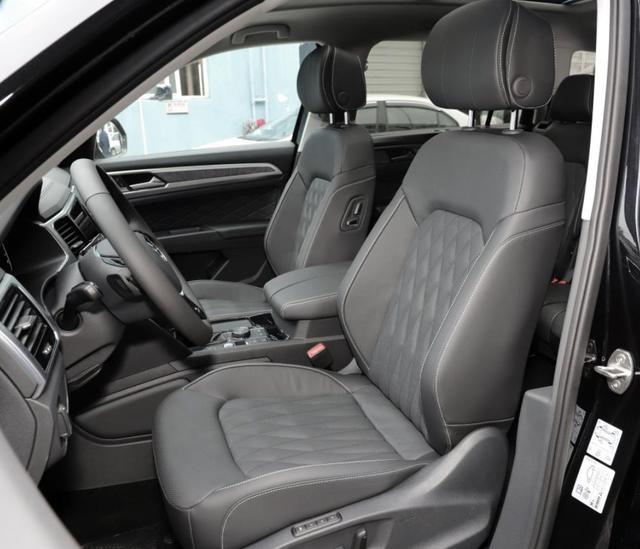 家用中大型七座SUV，福特探险者和大众途昂怎么选？