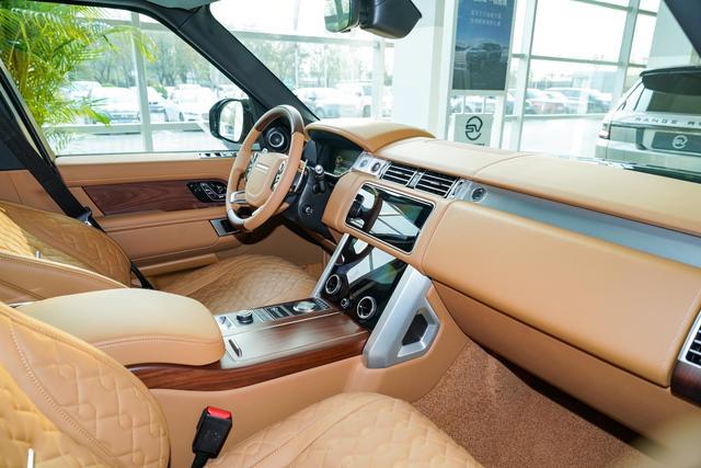 售价321万，5.0T+V8，头等舱后排，实拍揽胜创世加长版