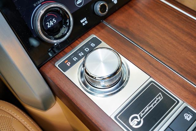 售价321万，5.0T+V8，头等舱后排，实拍揽胜创世加长版