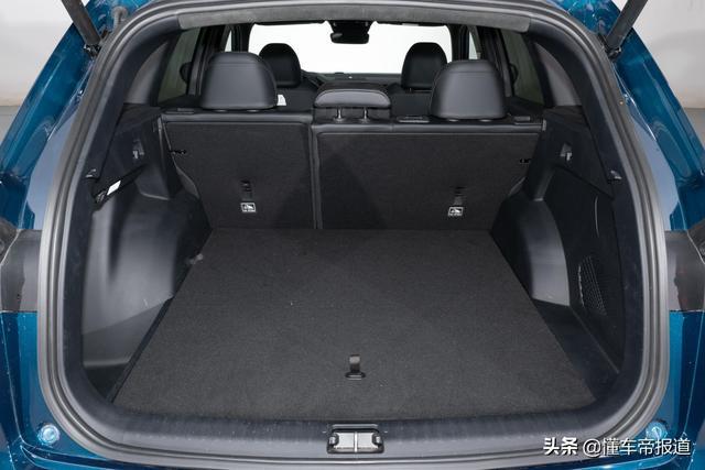 新车 | 搭沃尔沃同款动力，吉利星越L实车亮相！硬刚合资品牌SUV？