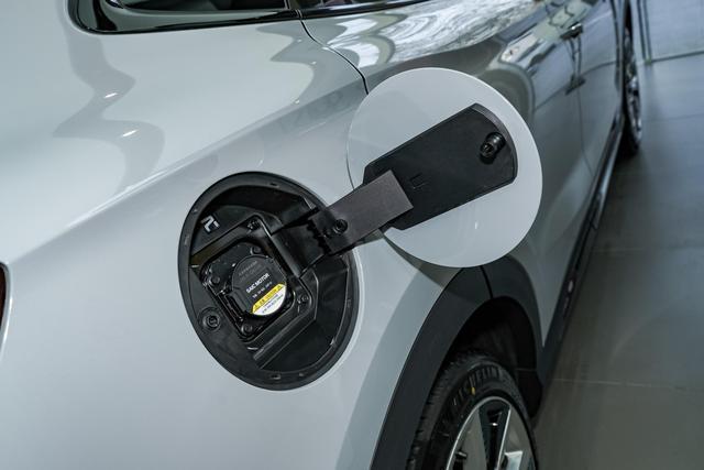 真5G、自动泊车、声控驾驶，这台SUV各种“黑科技”加身！