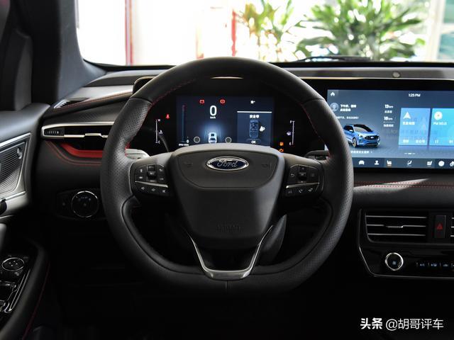 又一款合资中型SUV，外观硬朗动力强，实拍福特锐界