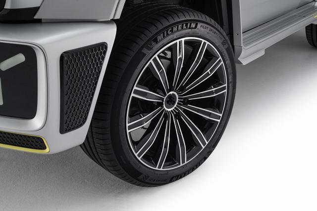 网红坦克又出新品？赛博坦克300抢先看！