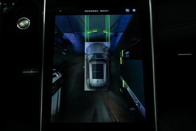 真5G、自动泊车、声控驾驶，这台SUV各种“黑科技”加身！