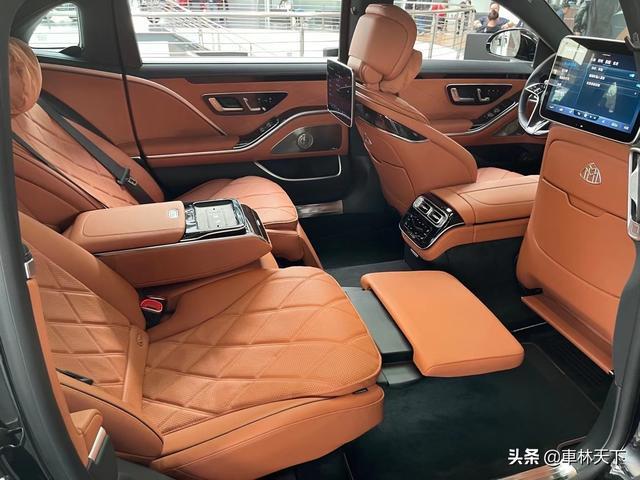 观奔驰迈巴赫S480有感：落地两百万的车，配置上能不能走点心？