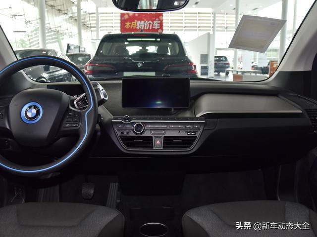 进口实惠宝马代步车，后排好上下，养车很便宜，实拍宝马i3