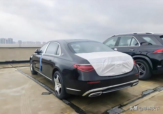 观奔驰迈巴赫S480有感：落地两百万的车，配置上能不能走点心？