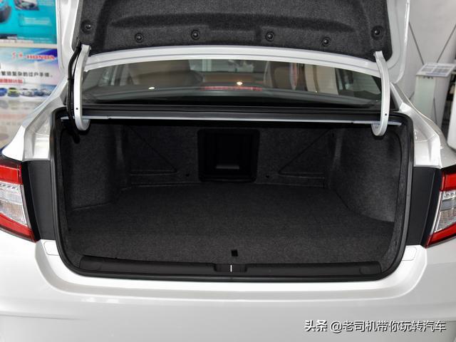 4.1L油耗+92号汽油，大轴距日系三厢家轿，带你看本田享域