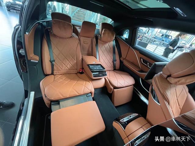 观奔驰迈巴赫S480有感：落地两百万的车，配置上能不能走点心？