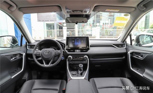 RAV4荣放价格坚挺，本田CR-V的老对手，都有哪些优缺点