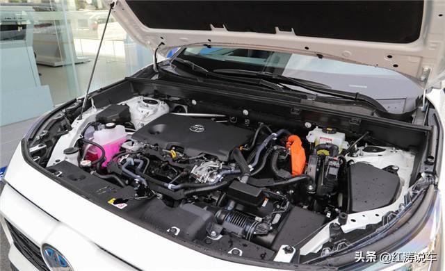 RAV4荣放价格坚挺，本田CR-V的老对手，都有哪些优缺点