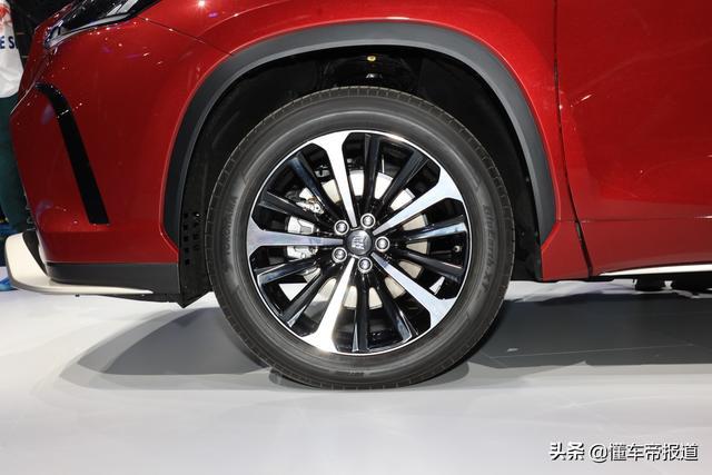 新车｜千呼万唤始出来！汉兰达强敌登场！皇冠-陆放亮相上海车展