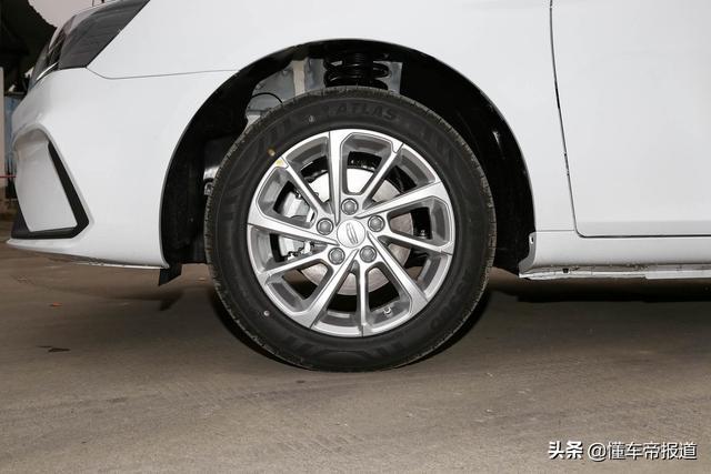 新车 |“国民家轿”升级！2021款新帝豪轿车到底新在哪？