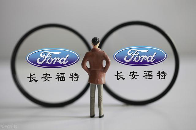 福克斯：真要用长安的“蓝鲸”四缸发动机，你买不买？