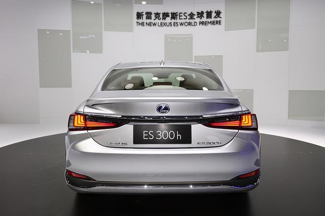 2021上海车展：雷克萨斯ES中期改款首发