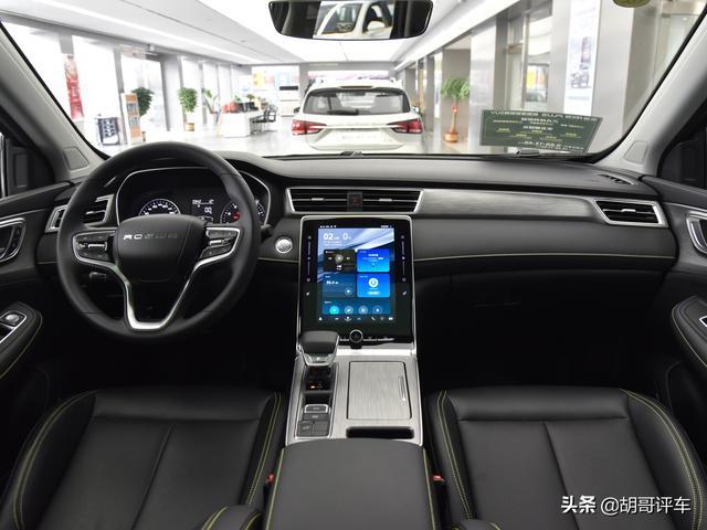 帅气又实用的国产SUV，轴距超过2米7，实拍荣威RX5