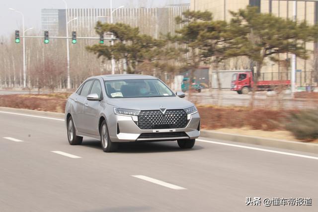 新车｜百公里油耗5.6升！启辰D60 PLUS正式上市