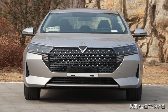 新车｜百公里油耗5.6升！启辰D60 PLUS正式上市