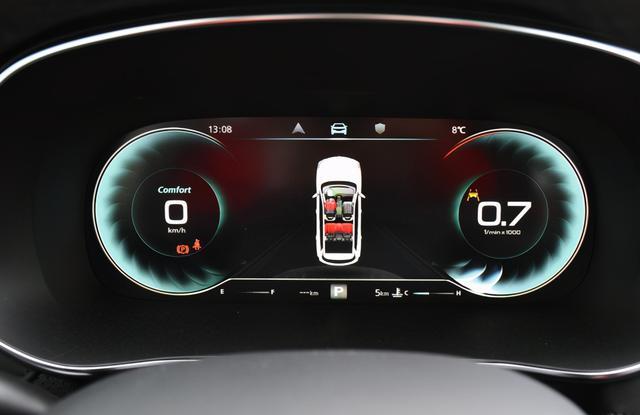 喜提荣威RX5 MAX，裸车价格16.98万元，值不值？