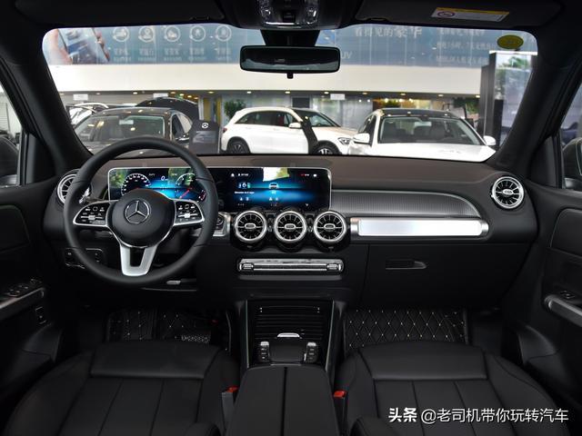 便宜还能选7座，拥有奔驰SUV的门槛也不高，实拍奔驰GLB