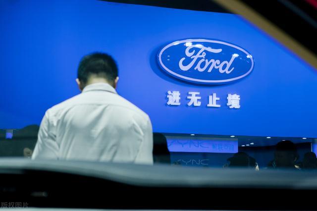 福克斯：真要用长安的“蓝鲸”四缸发动机，你买不买？