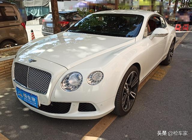 九年的二手车卖130万，不成想内饰功能没反应，买主：留着报废吧
