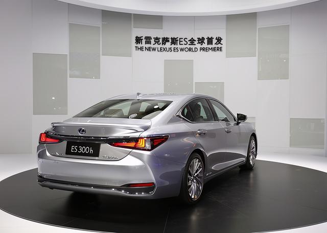 2021上海车展：雷克萨斯ES中期改款首发
