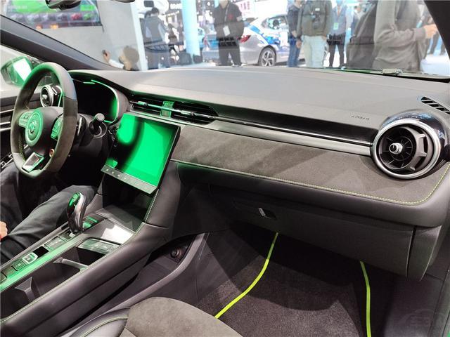 2021上海车展：致敬赛道，名爵6 XPOWER