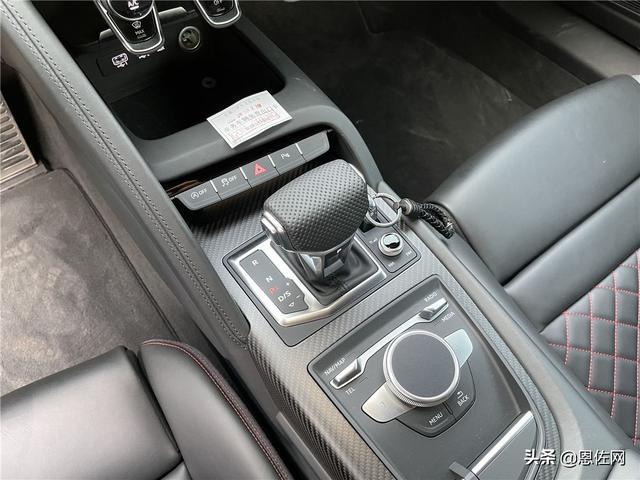 54万可买不到这台奥迪R8 V10 Performance