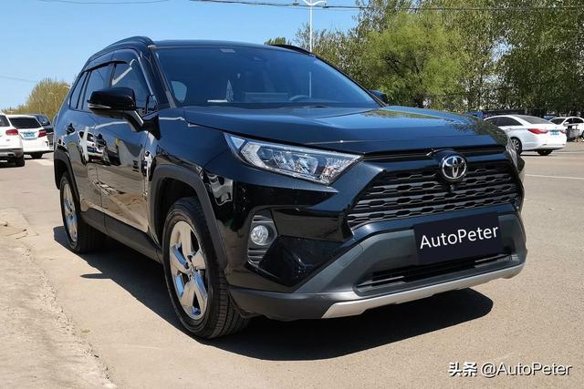 终于实现了梦想，开着RAV4荣放去草原